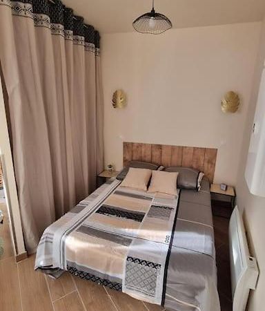 Studio Refait A Neuf Classe 3 Etoiles Châtel-Guyon Exteriér fotografie