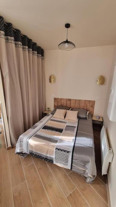 Studio Refait A Neuf Classe 3 Etoiles Châtel-Guyon Exteriér fotografie