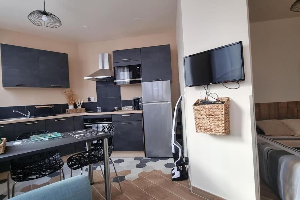 Studio Refait A Neuf Classe 3 Etoiles Châtel-Guyon Exteriér fotografie